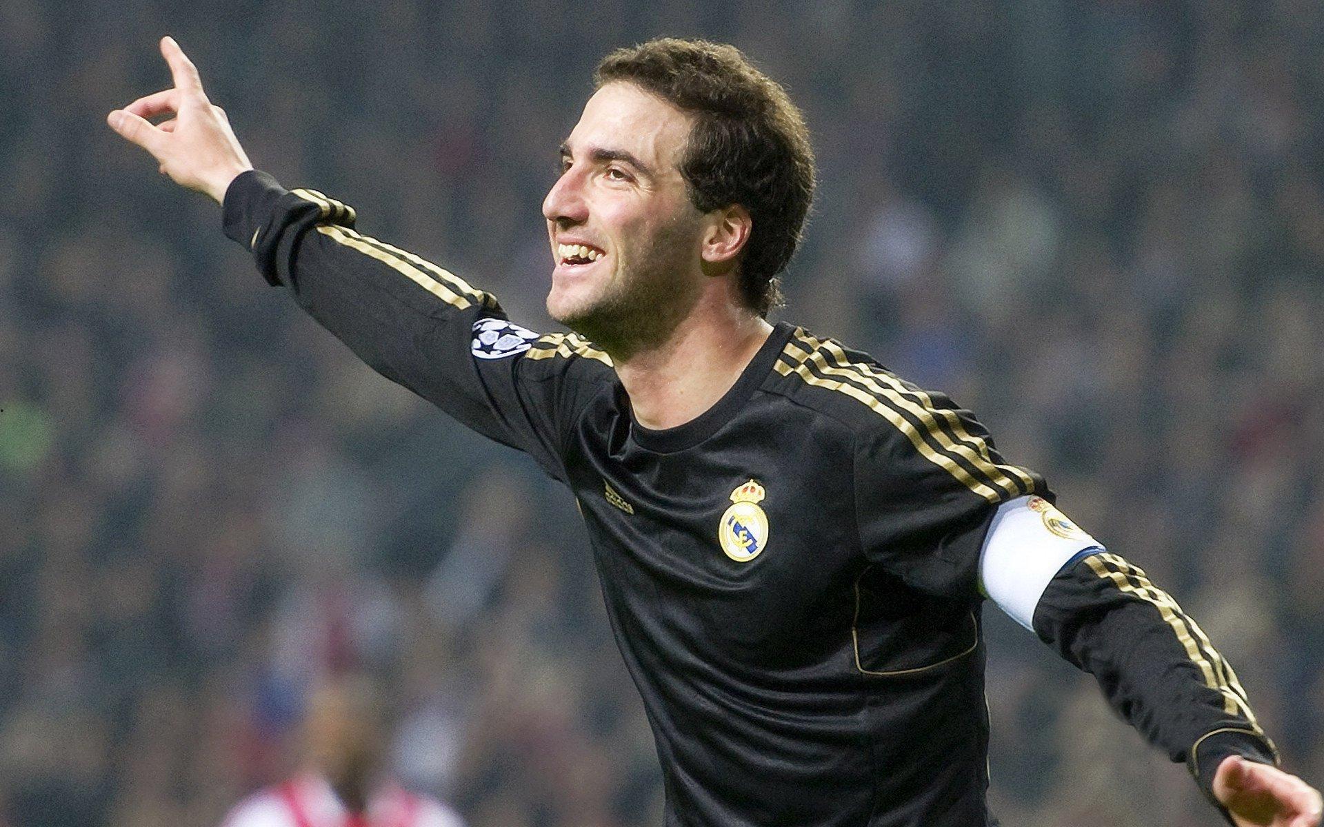 曼联新星霍伊伦与安东尼，经纪策略背后的复兴蓝图