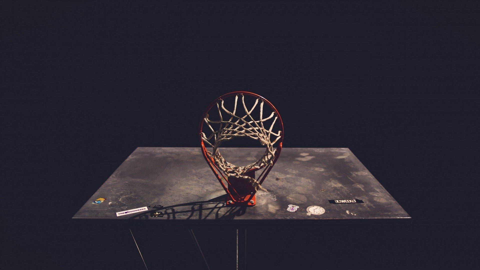 南方德比变另类双红会，穆帅赛后点评裁判，讲究分寸，堪称端水大师