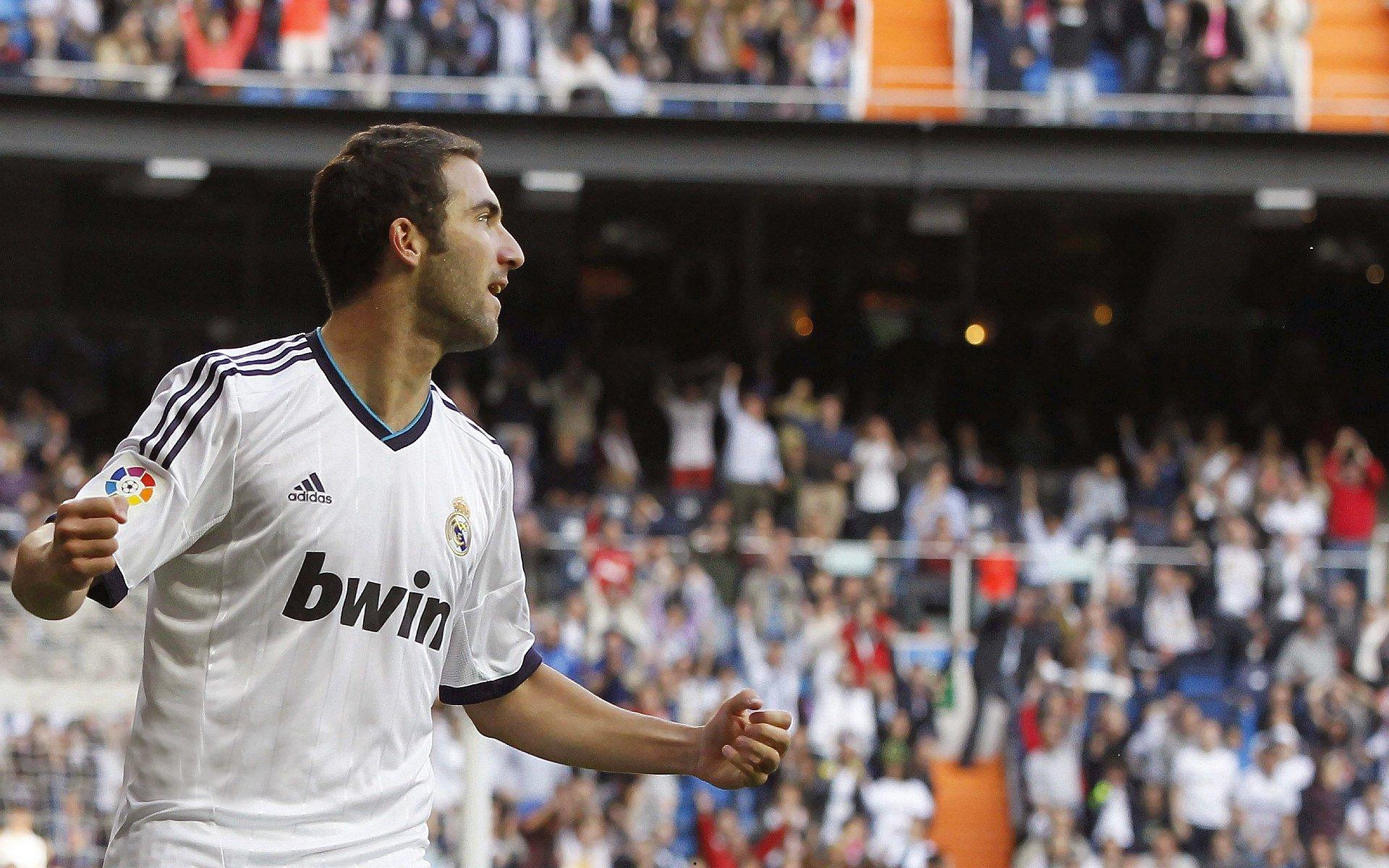 克洛普盛赞凯莱赫，红军门神可登荣誉殿堂，坦言俄乌冲突超越认知界限